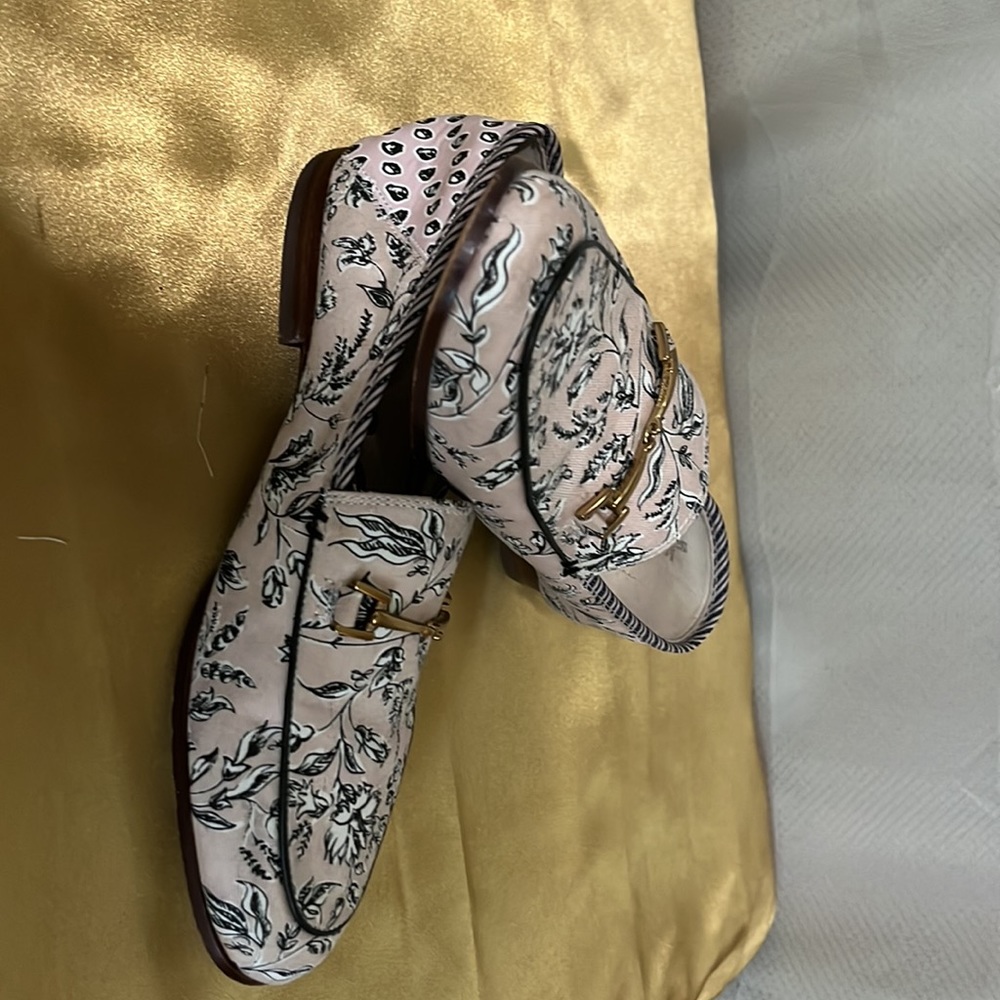 Moccasins - Picture 2 of 7